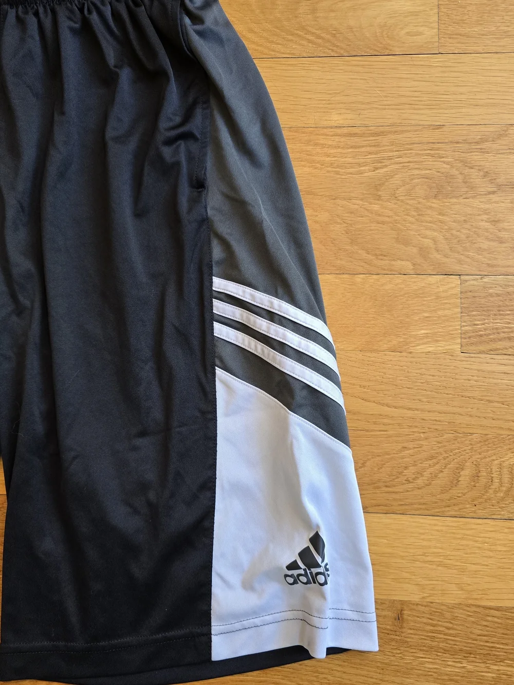 Adidas Pro Madness Men’s Basketball Shorts | Medium